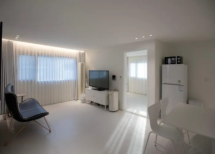 Still Time Bright 3 Bedroom With 2 Baths Near Myeongdong Station 아파트 서울특별시