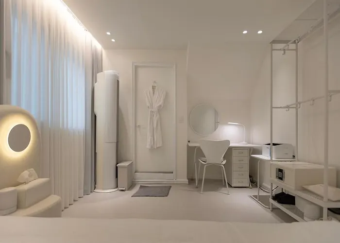 아파트 Still Time Bright 3 Bedroom With 2 Baths Near Myeongdong Station